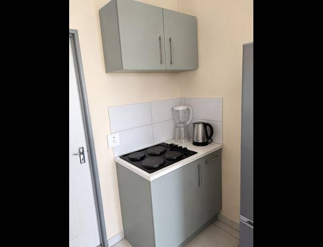 1 BEDROOM PROPERTY TO RENT IN ORLANDO EAST